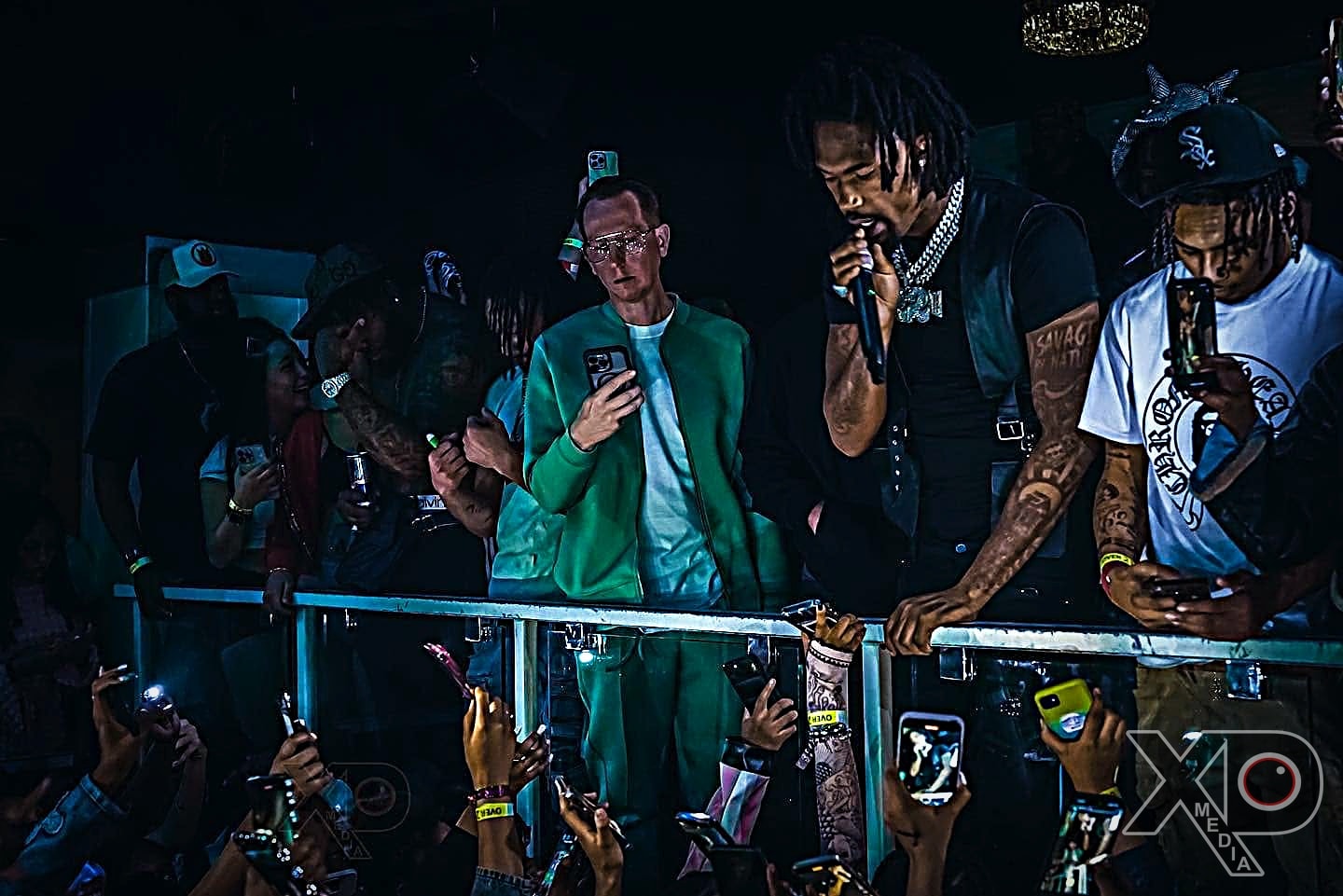 Hunxho performing live